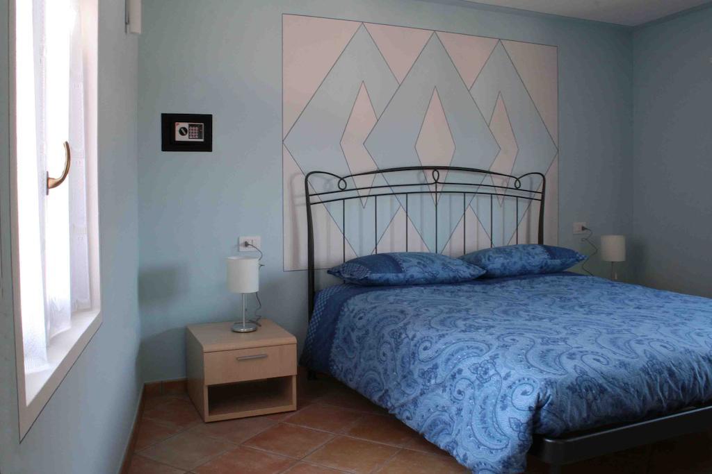 קנוביו B&B 21 חדר תמונה